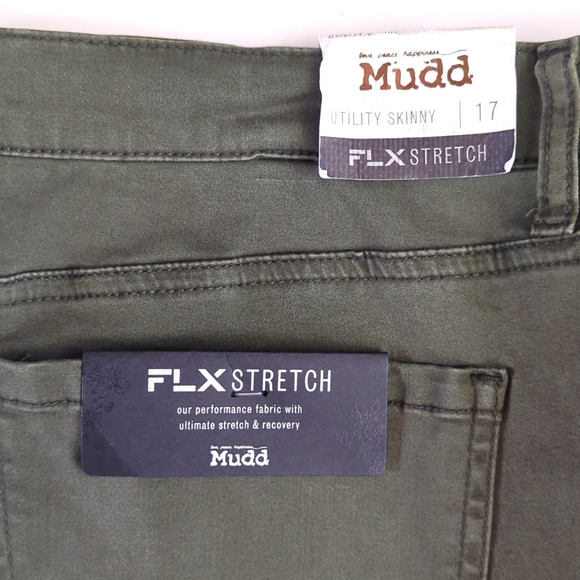 Junior's Mudd Cargo utility Skinny Pants - Picture 6 of 6